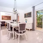 Villa Dawn