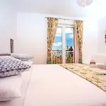 Dawn Villa
