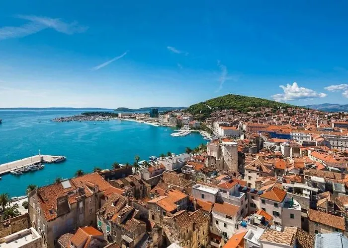 Dawn Trogir